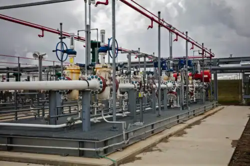 Modular piping skid for chemical plant outside on cloudy day